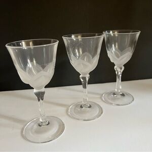 Set of 3 Cristal d’Arques Tulip Crystal Wine Glasses 7 1/2”